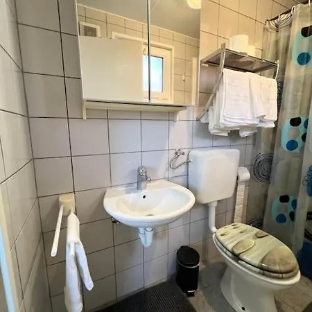 Dom wakacyjny Hiska 231 - Kamp Terme 3000 - Brezplacne Karte Za Kopalisce! Moravske Toplice
