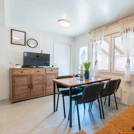 Feriehus Hiska 231, 2 Karti Za Terme 3000,