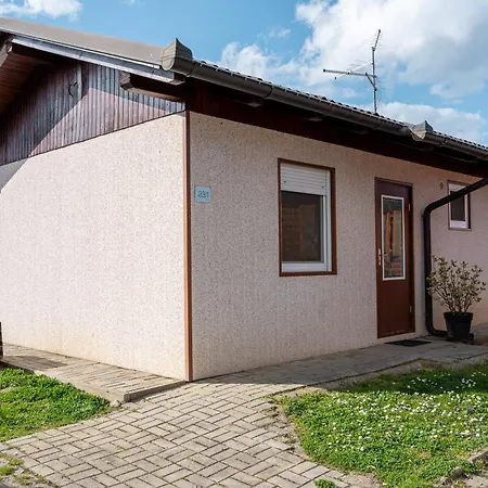 Moravske Toplice, Hiska 231, 2 Karti Za Terme 3000 Hébergement de vacances *